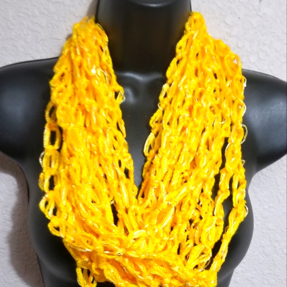 A neck scarf